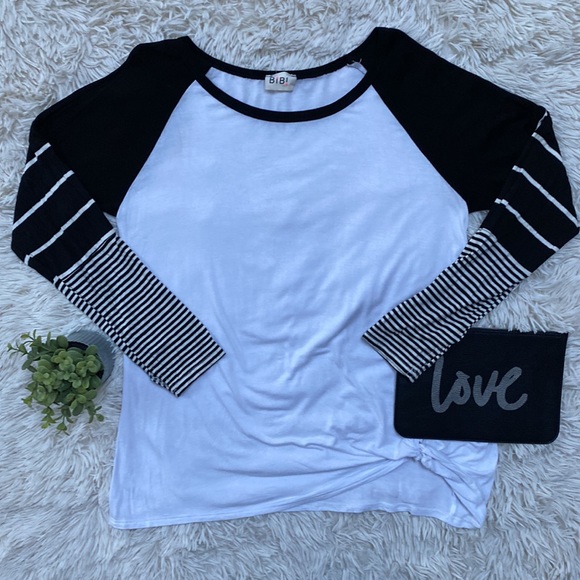 BiBi Twist Front Top 💗 White & Black - Picture 2 of 10